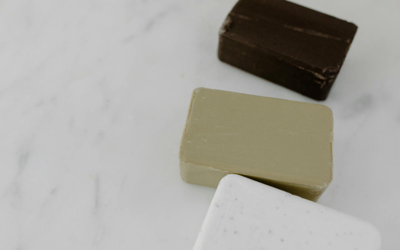 9 Bar Soap vs Body Wash Facts That Will Completely Change Which One You Buy Next