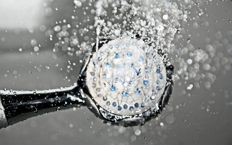 How to Deep Clean Your Showerhead Using Only Two Pantry Ingredients
